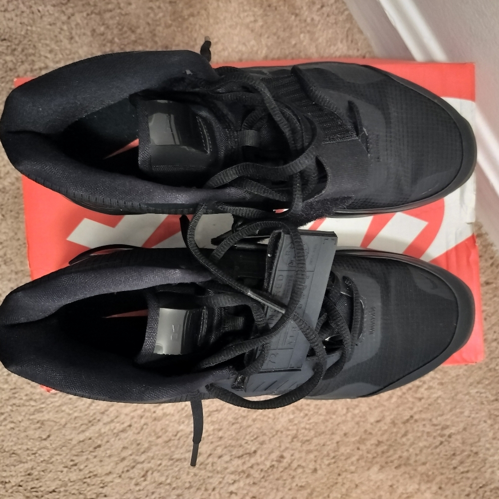 NIke Air basketball shoe